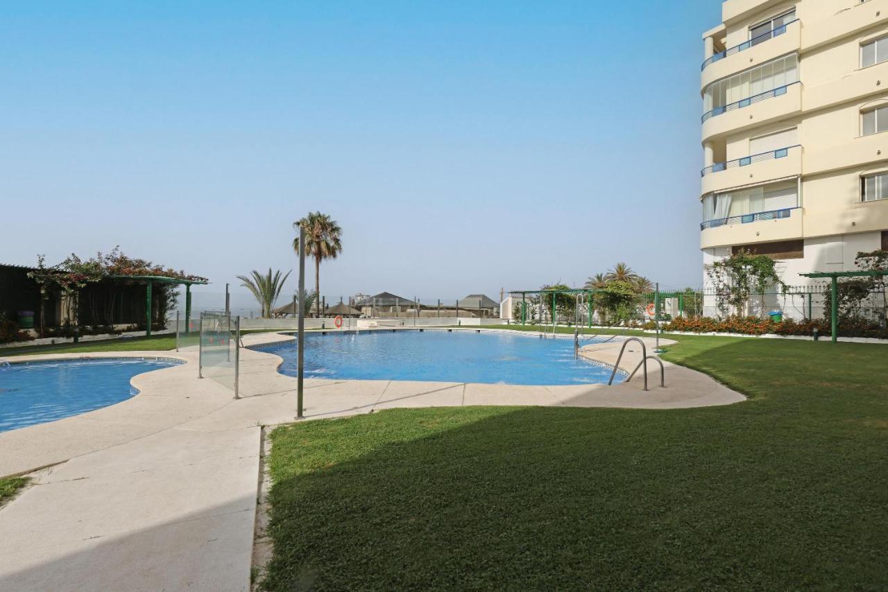 מארבלה First Line Beach Apartment מראה חיצוני תמונה