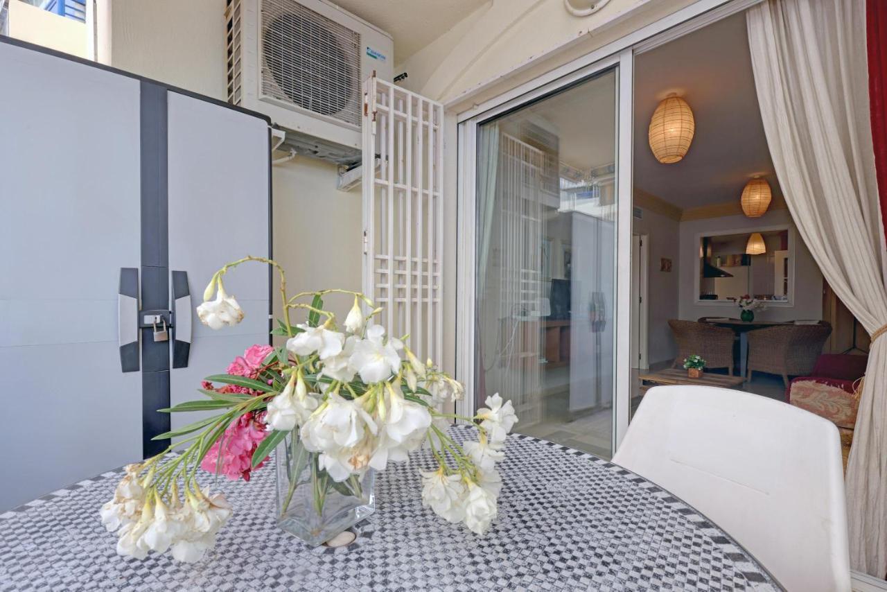 מארבלה First Line Beach Apartment מראה חיצוני תמונה