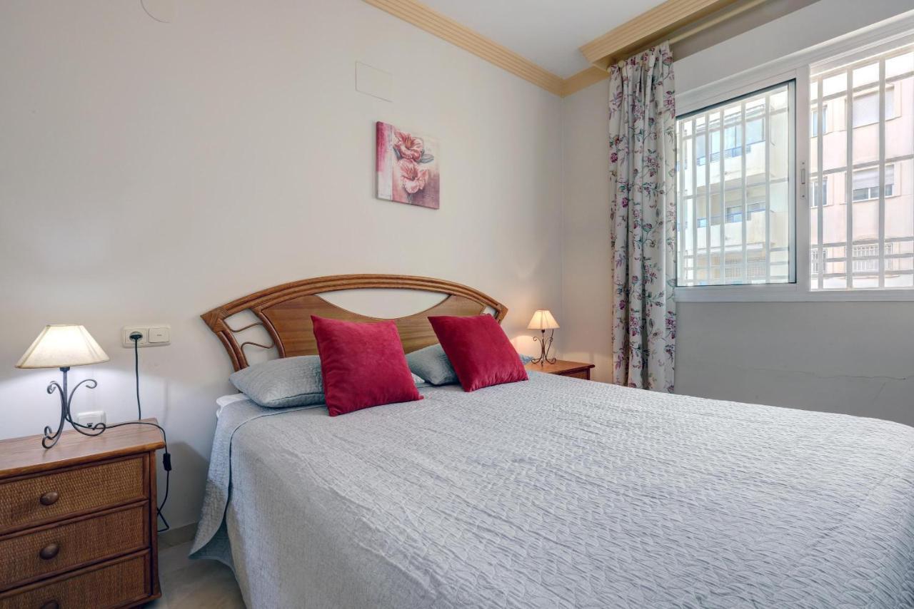 מארבלה First Line Beach Apartment מראה חיצוני תמונה