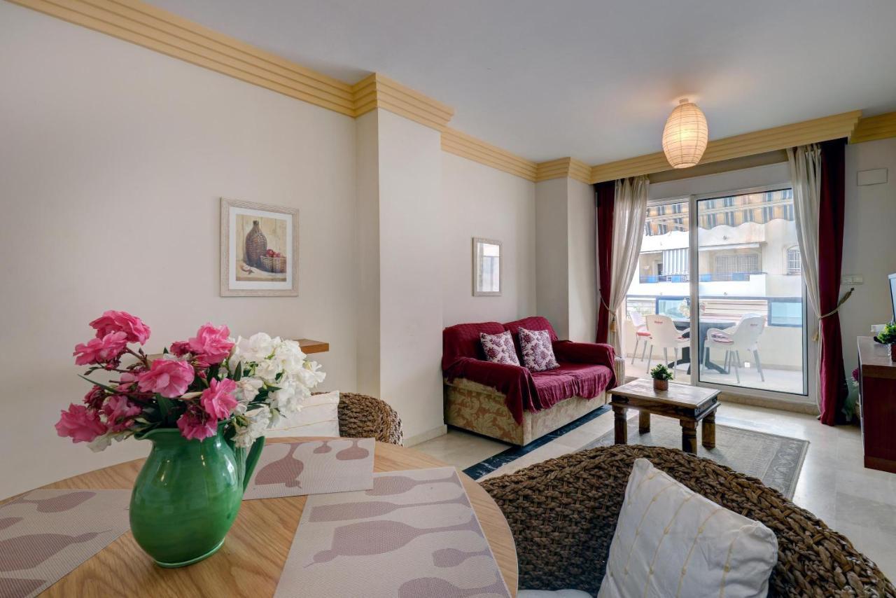 מארבלה First Line Beach Apartment מראה חיצוני תמונה