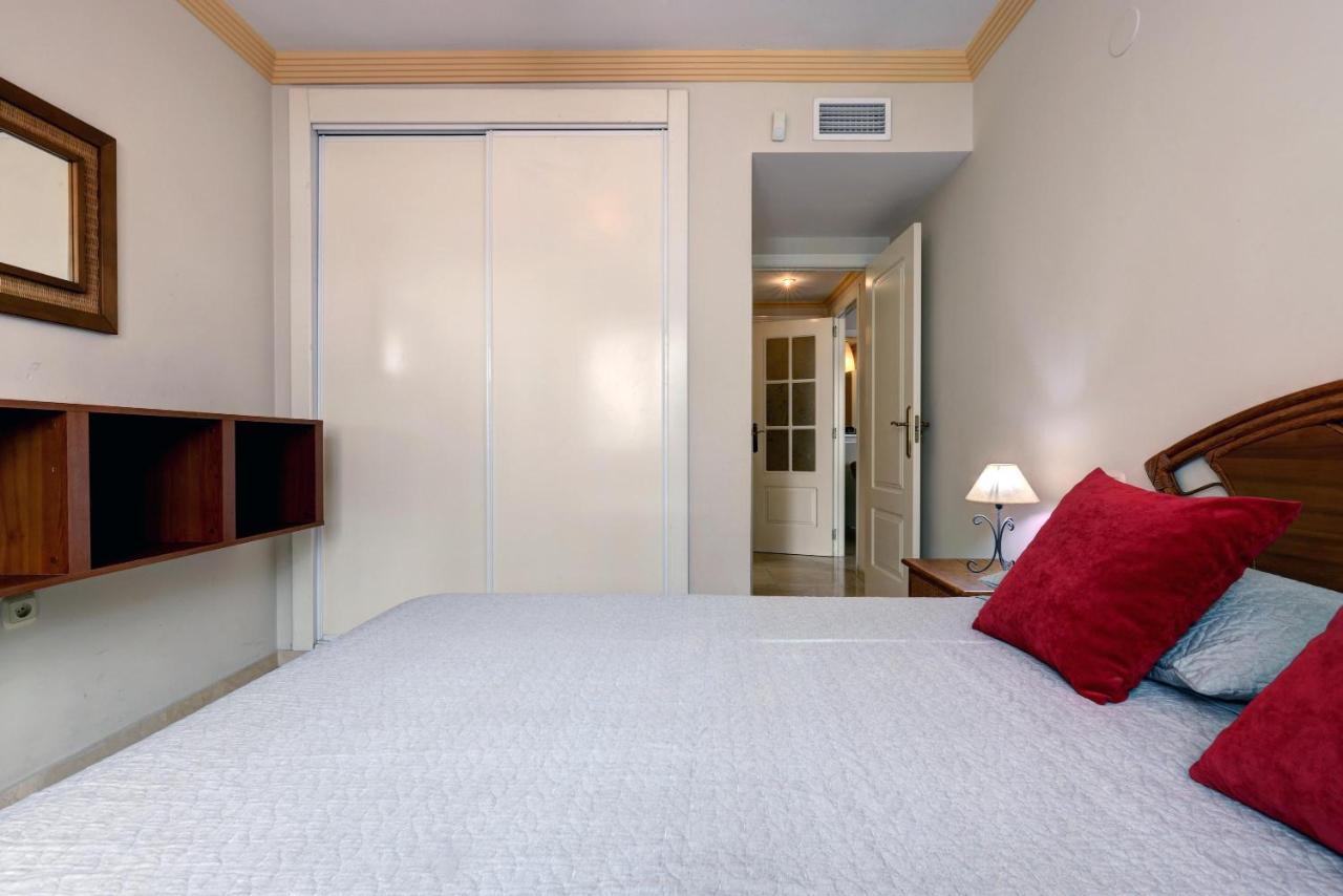 מארבלה First Line Beach Apartment מראה חיצוני תמונה