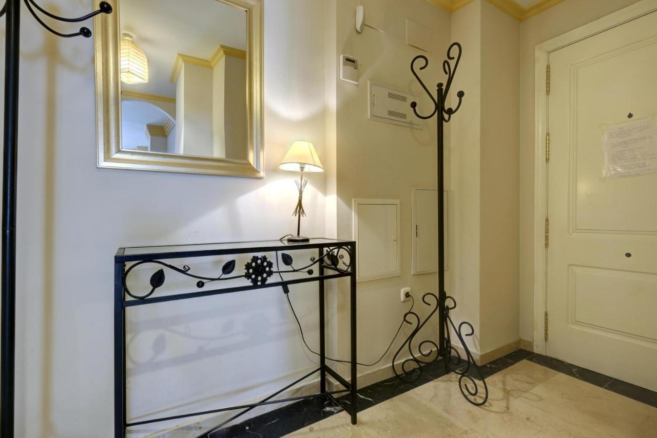 מארבלה First Line Beach Apartment מראה חיצוני תמונה